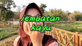 jembatan kayu waduk cengklik