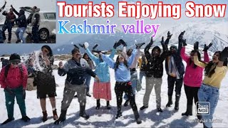 Fresh #snowfall in #kashmir valley || Tourists Enjoying in #pahalgam || #jammuandkashmirnews