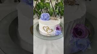 #shorts #anniversarycake #easycakedecoration #simplecakedesign #whitecake #reels #viral #music