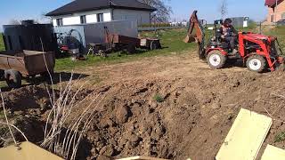 Traktor domácí výroby nakládání hlíny 2 Homemade tractor DIY