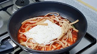 간단요리 | 자취요리 | 1인분 우동볶이 - 떡 대신 우동으로 만드는 초간단 떡볶이