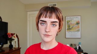 crimes against beauty (trimming my bangs / dyeing my eyebrows)