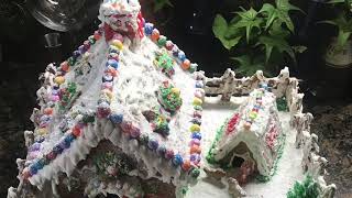 Gingerbread House From Scratch - Tự Làm Ngôi Nhà Bằng Bánh Gừng Với Kem Đường (Icing)