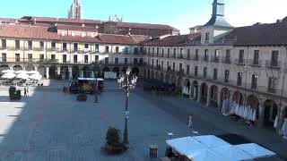 Un día en la plaza Mayor de León (Película)