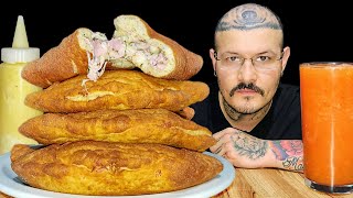 #535 COMENDO RISOLES FEITO COM MASSA DE PÃO RECHEADO DE PRESUNTO E QUEIJO.