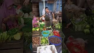 dedek kecil ikut ke pasar kampung laut Kuala enok