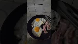 breakfast pa more/ egg with bacon #shortvideo #asmr