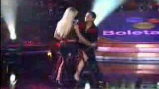 ANGELIQUE BOYER Y JONATHAN BAILANDO TEX MEX