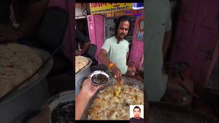 Penjual gorengan prindavan pake tangan langsung,#streetfood #kulinerprindavan #kulinerindia