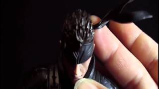 SOLID SNAKE PLAY ARTS KAI Figure Review Part 1