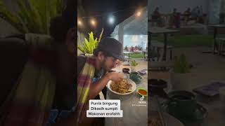 Purrik bingung makan pakai sumpit. Endingnya diluar prediksi BMKG #kuliner #receh #meychristine