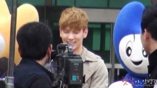 [fancam] 110429 SHINee Key cute moment @ Seoul Women's University recording