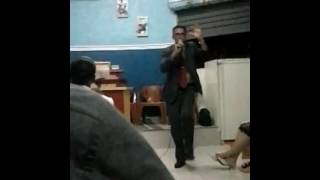 Pregando na igreja do Deus vivo ...em Itaquera...