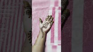 Easy and simple mehndi design for beginners 🥰#comment your name#mehndidesigns#ytshorts#shorts