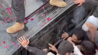 Attack on Imran Khan | Taking Injured Imran khan and Others into the Ambulance