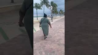 The Matriach in Florida saying farewell to a loveone . Created memories at the beach 🏖️