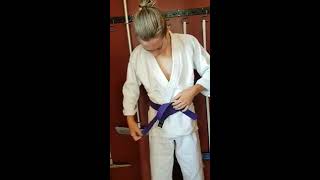 How to Tie Your Belt