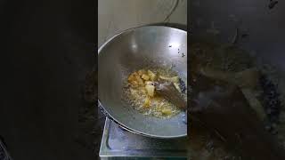 আজ ঘুগনি বানালাম। #food #indiancuisine #recipe #hungry #foodie #cholebhaturae #travel #shortvideos