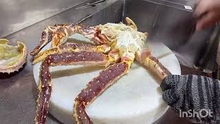 #Alaska crabs live 2.6kg #salted egg and #steam garlic