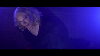 Τζωρτζίνα Καραχάλιου - Πίστεψα - Giorgina Karahaliou - Pistepsa - Official Video Clip (4k)