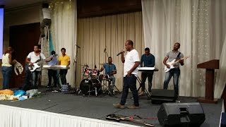 Yidnekachew & Qinea Band Amazing live worship in Dubai 2015