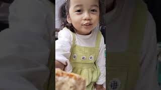 Malika comel gak mau makan pia kacang hijau