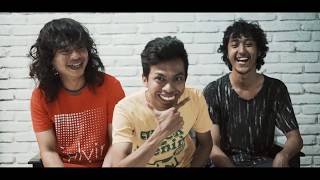 OLAH RAGA - FILM PENDEK NGAPAK LUCU (Trio Gondrong - CIKE ARAPH HUSNOOOHH)