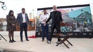 Descubrimiento de la silla del actor Fabio Testi en el Paseo de la Fama de Tabernas