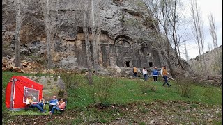 KAMP, MAĞARALAR, SU DERYASI VE EĞLENCELİ ORMAN GEZİSİ.