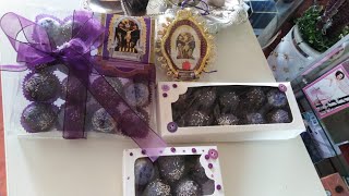 Trufas de chocolate con almendras en honor al Señor de los Milagros. Surquillo.