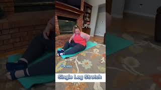 Size inclusive Pilates move - Single Leg Stretch #plussizefitness