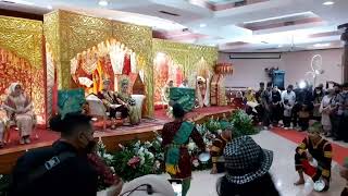 Tari Piring Adat Sumatera Barat