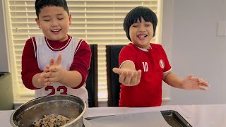 Made Chocolate cookies with my cousin❤️ #toddlers #viral #trending #sweets #treats #sweetlover