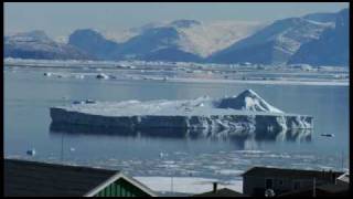 Iceberg with sculptures 'live' from Uummannaq, high tide 28th of April 2010