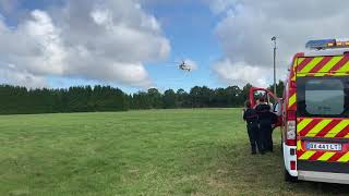 Arrivée de l’hélicoptère du Samu 61 sur l’ancien terrain de football de Faverolles (Orne)