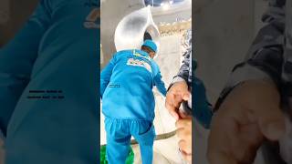 Drinking water in Zamzam Wait to See #trending #short #shortsfeed