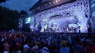 Fête nationale 2014 - Numéro d'ouverture - Louis-José Houde