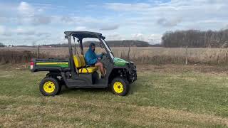 John Deere 835E Gator