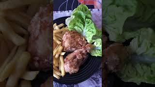 Mari makan #poulet #ayamgoreng #frites #kentanggorengkrispi #yummy #miam