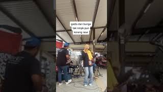 Gadis Dan Bunga - Rahimah Rahim cover by Leyrockbusker