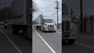 Freightliner with deep horns gives a nice horn salute through south Plainfield,NJ!