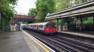 Piccadilly Line 1973 Stock pulls into North Ealing