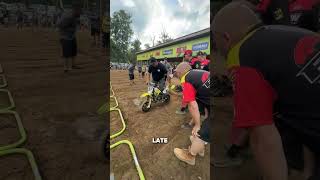 His Son's Bike Broke Down During The Race 😨