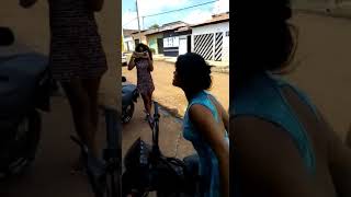 Eita mulher brava não queria deixar o marido ir beber