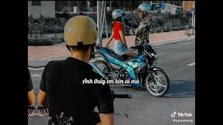 phận trai nghèo hèn phèn chân nên không dám thương ai