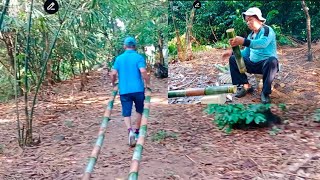 Tulong Aki Nangka ambil buluh, kegunaan untuk masak lemang,, Aki Nangka nak bawa ke gerija mlm esok.