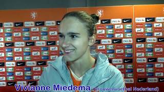 Vivanne Miedema "die kopbal was ingestudeerd, blij dat ie erin ging"