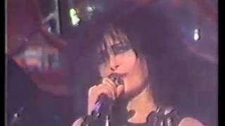 Siouxsie and the Banshees - Blow the House Down (UK TV The Tube 1984)