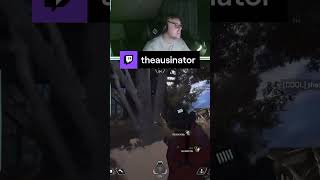 The guy shaking his head no lmao | theausinator on #Twitch