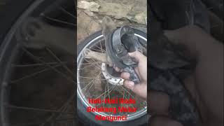 Salah Satu Penyebab Roda Belakang Motor Mengunci..